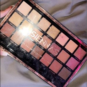 Sienna makeup pallet